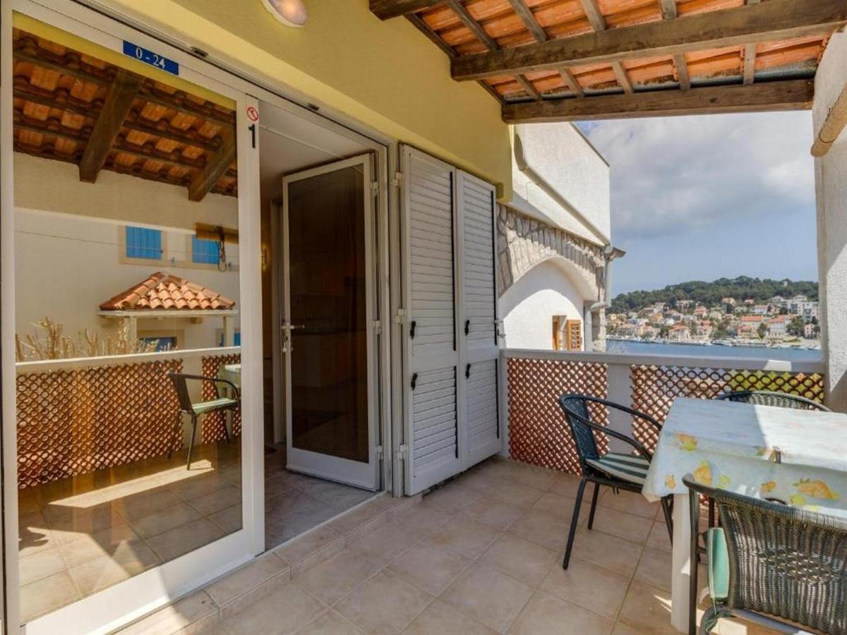 Apartments Joni Cikat Mali Lošinj Eksteriør bilde