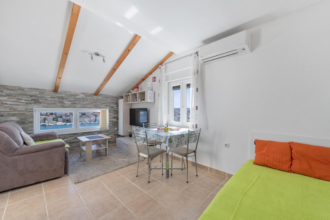 Apartments Joni Cikat Mali Lošinj Eksteriør bilde