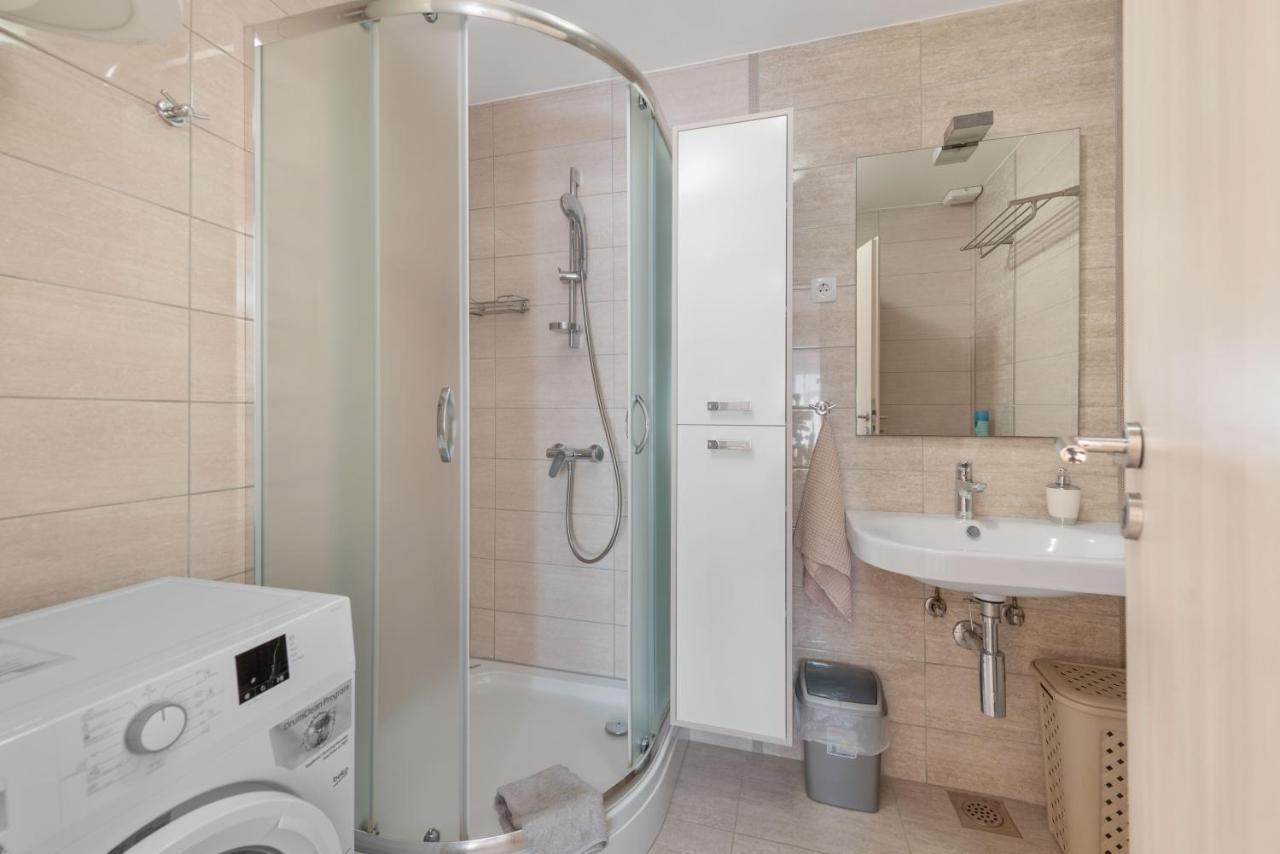 Apartments Joni Cikat Mali Lošinj Eksteriør bilde