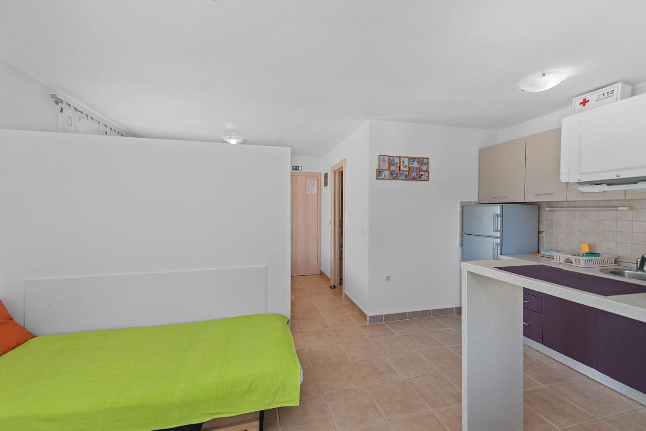 Apartments Joni Cikat Mali Lošinj Eksteriør bilde