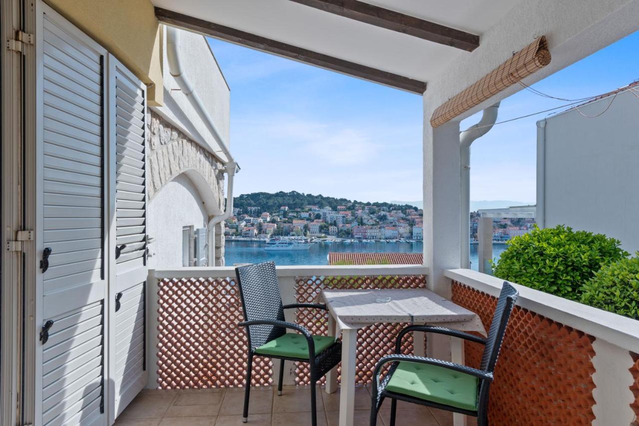Apartments Joni Cikat Mali Lošinj Eksteriør bilde